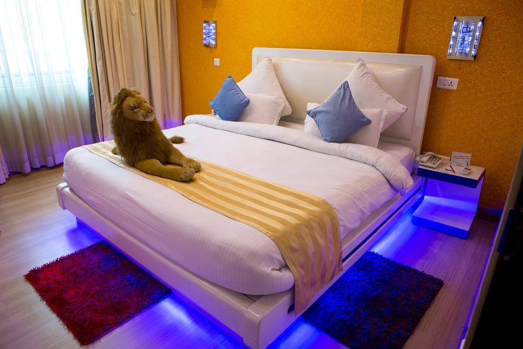 Royal Penguin Boutique Hotel & Spa Katmandu Kültér fotó